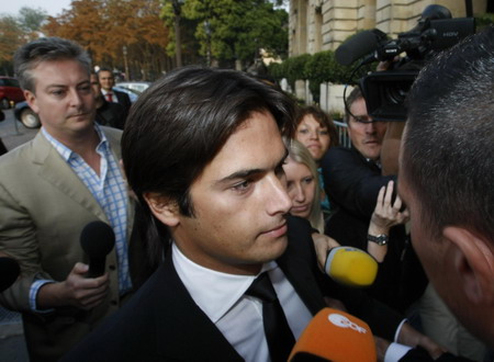 Piquet condemns ex-boss, hopes for swift F1 return