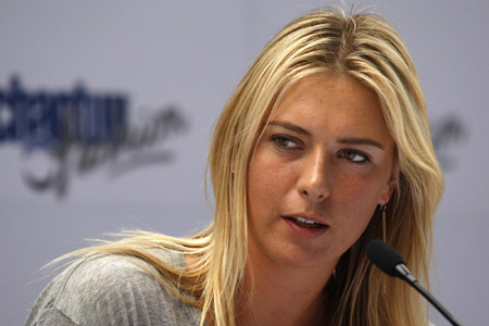 Sharapova has designs on fashion career