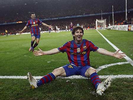 Messi's four goals inspire Barca into semifinals