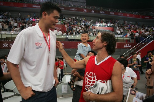 Yao charity game staged in Beijing