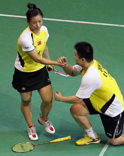 China wins men's singles, mixed doubles of badminton worlds