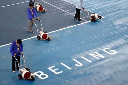 China Open finals hit by rain, delayed to Monday