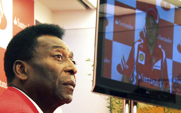 Pele warns Brazilian organizers of World Cup delays