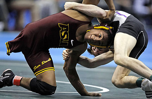 One-legged US wrestler wins NCAA wrestling title