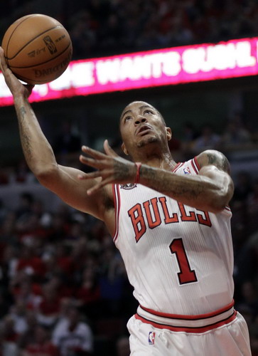 Rose helps Bulls eliminate Pacers