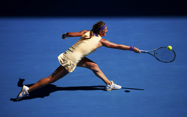 Azarenka ends Stephens run to make Australian Open final