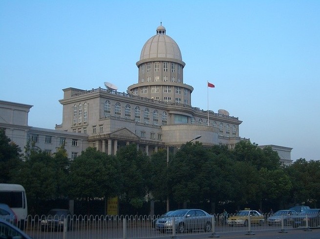 间谍基地：世界九大情报机构的秘密总部