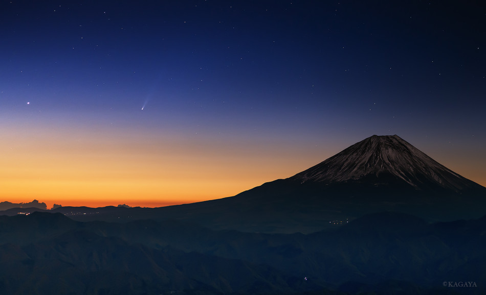 ISON世纪彗星月底撞日：或揭太阳系形成之谜