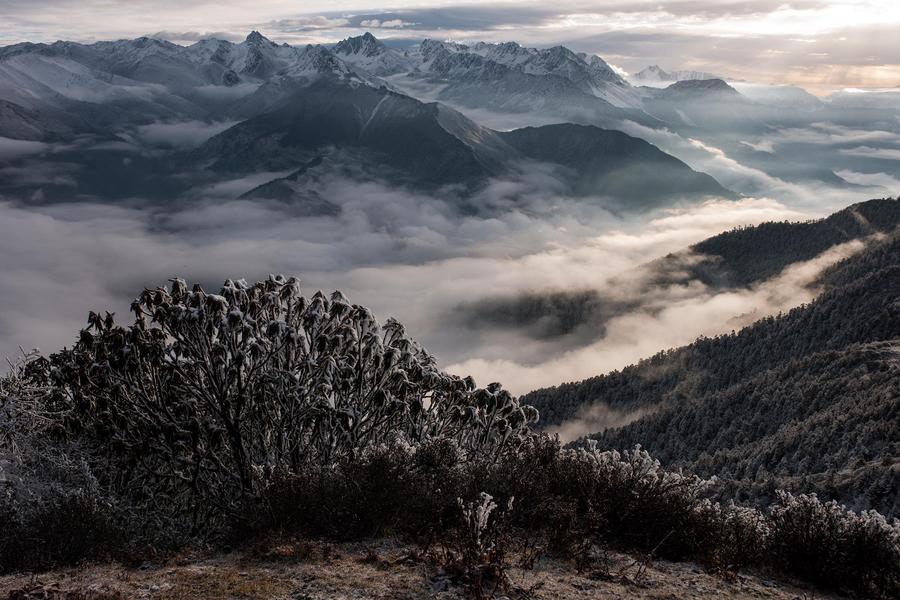 Snow-coated Mount Jiajin in Sichuan