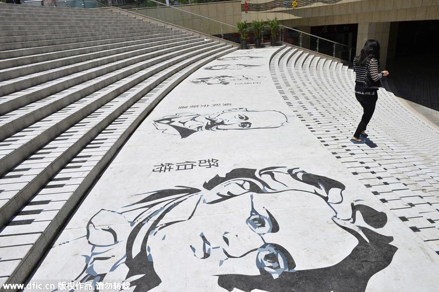 Stairs painted like piano keys in Henan province