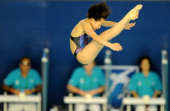 跳水世界杯：胡亚丹女子10米台折桂