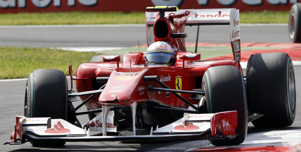 F1意大利站：阿隆索逆转夺冠 汉密尔顿撞车退出
