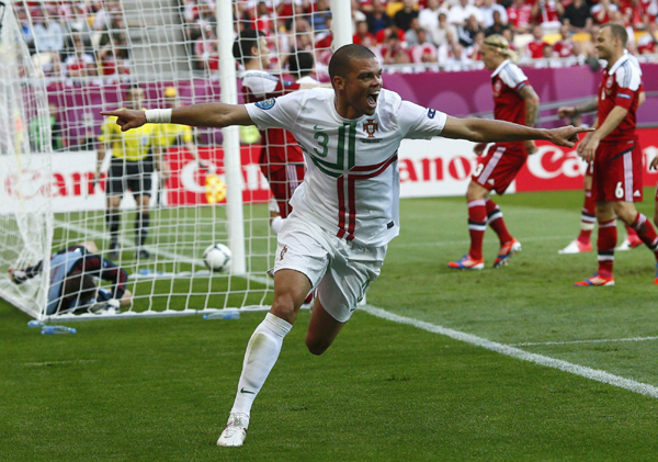 欧洲杯：C罗两失单刀 葡萄牙3:2绝杀丹麦
