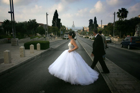 Wedding amid Lebanon-Israel conflict