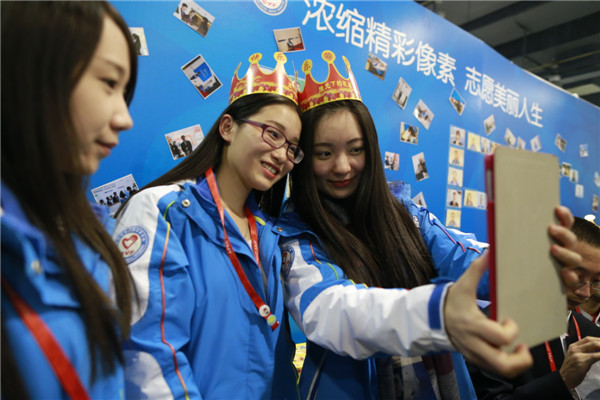 Volunteers celebrate birthday at APEC