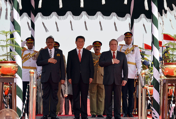 Xi seals deals on Pakistan trip