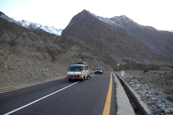China-aided highway changes life of Pakistanis