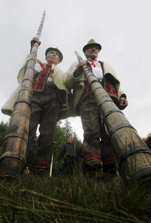 Shepherds in Kiev make fresh cheese in cheers