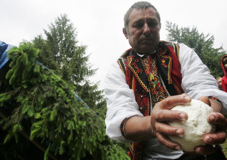 Shepherds in Kiev make fresh cheese in cheers