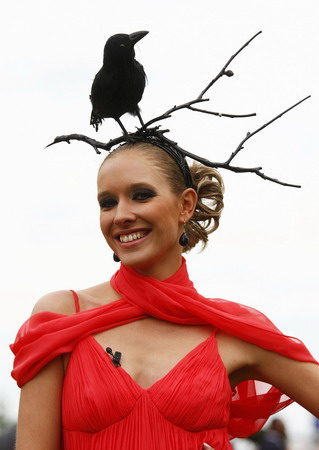 UK Royal Ascot: He on horse, she in hat