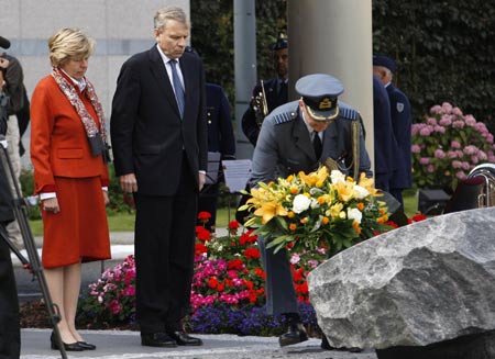 NATO chief bids farewell to headquarters