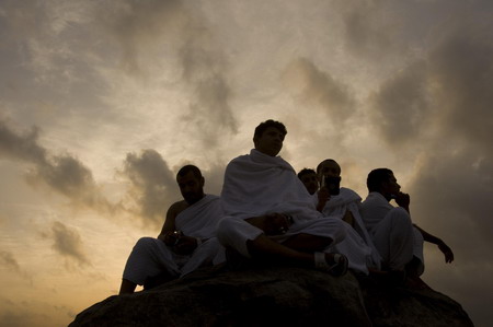 Muslims make annual haj pilgrimage to Mecca