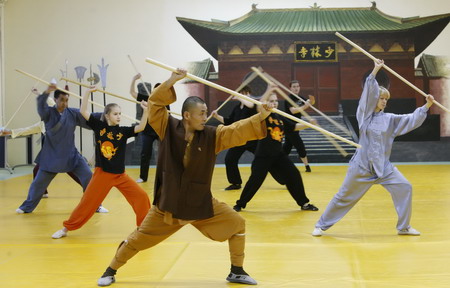 Chinese Kungfu kicks Muscovites' new year into motion