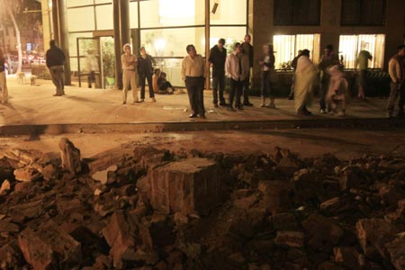 Huge 8.8-magnitude quake hits Chile