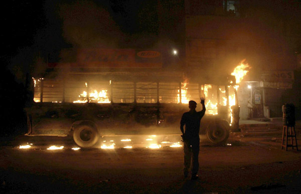 37 die in revenge attacks in Pakistan's Karachi