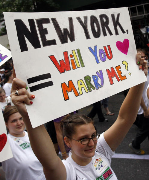 Jubilant NYC parade celebrates gay marriage