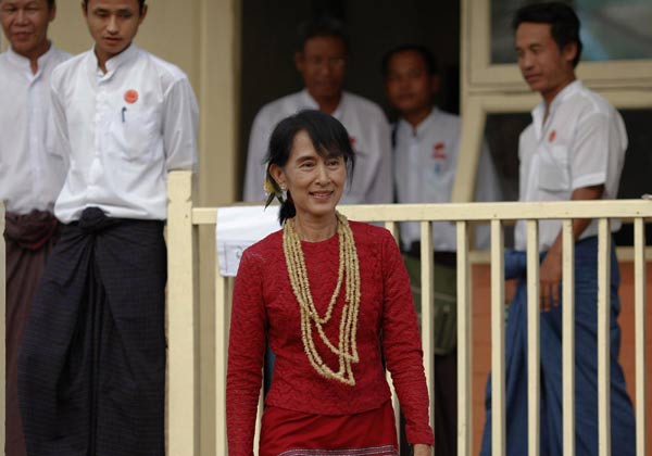 Aung San Suu Kyi wins by-elections in Myanmar