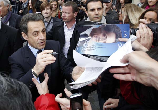 France votes as Sarkozy faces defeat