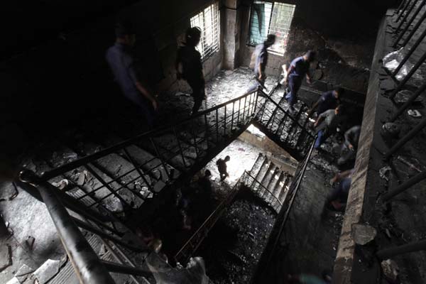 Bangladesh factory fire kills more than 112