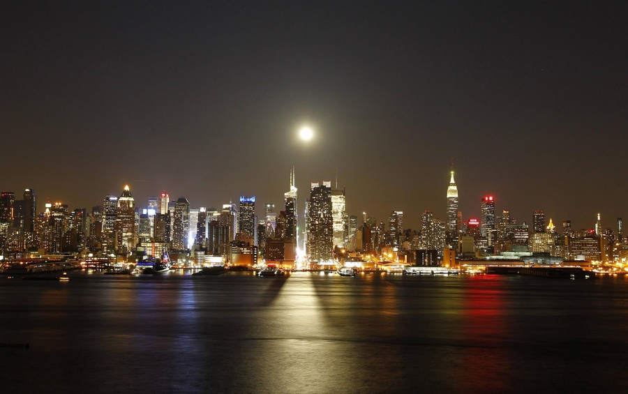 Full moon rises over New York City