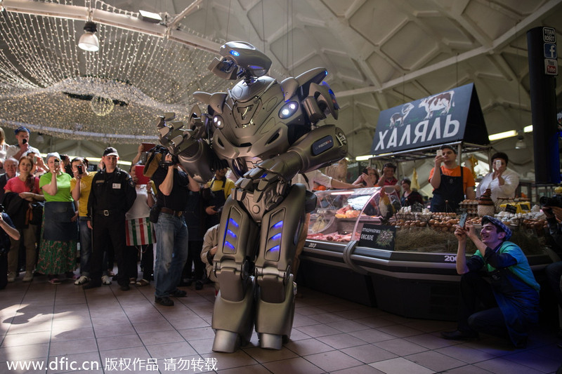 Moscow visited by Titan the Robot