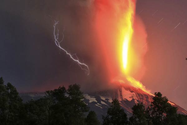 Volcano Villarrica erupts in southern Chile, villages evacuated