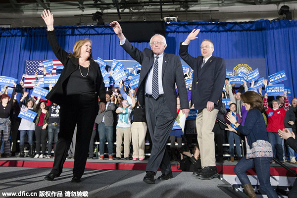 Donald Trump, Bernie Sanders win New Hampshire primaries: U.S. TV networks