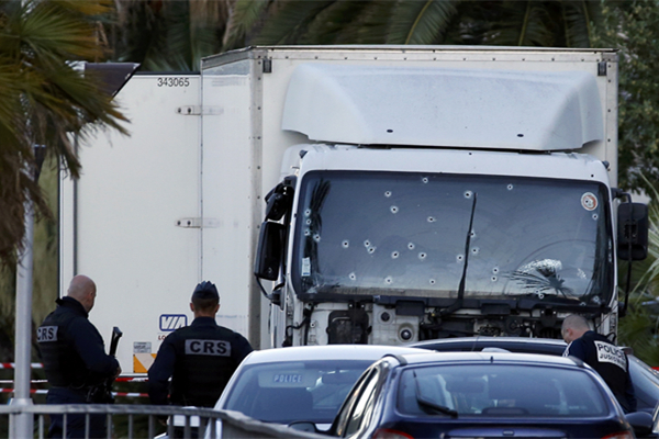 Live: Truck attack kills over 80 in Nice