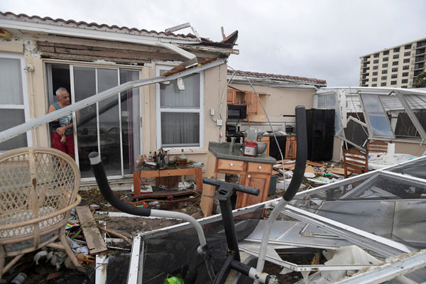 Hurricane Matthew leaves nearly 1.2 mln in US Southeast powerless