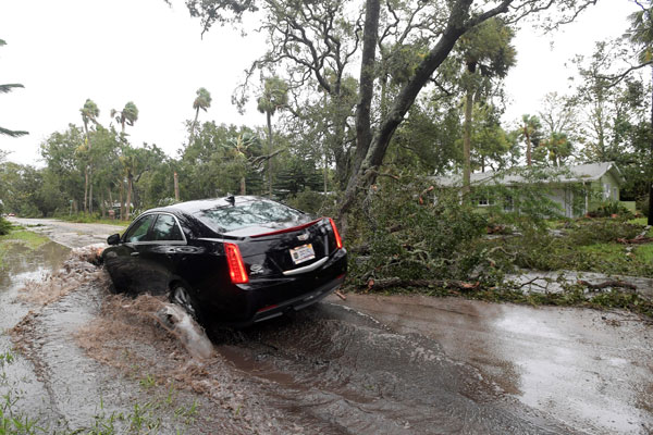 Hurricane Matthew leaves nearly 1.2 mln in US Southeast powerless