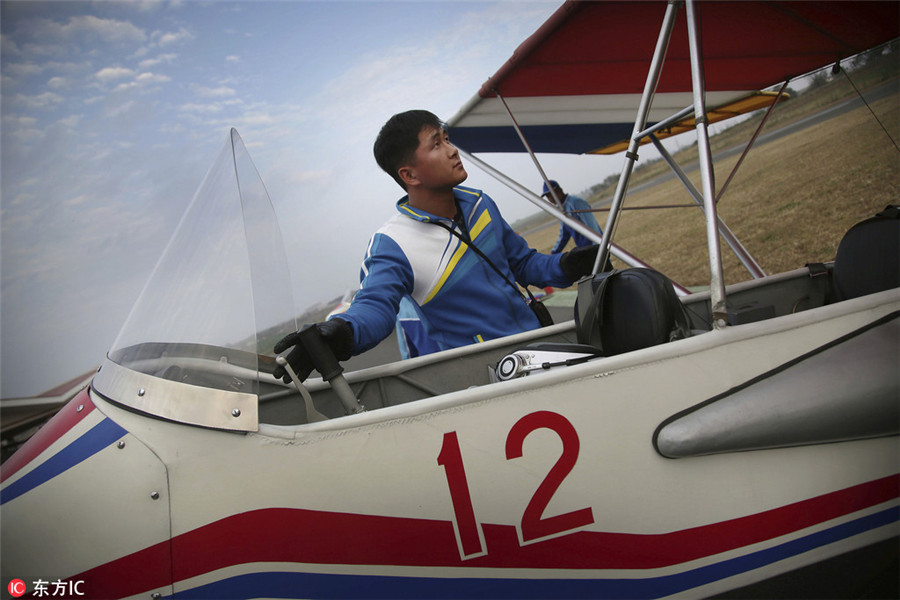 Flying club offers bird's-eye view of Pyongyang