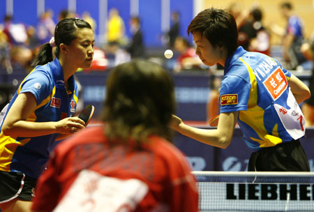 Chinese paddlers all pass 1st round test