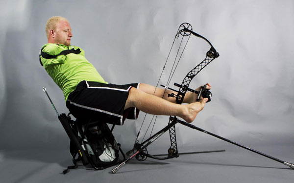 US Paralympic archer showing off archery technique