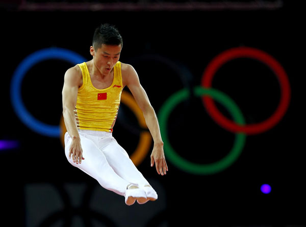 China's Dong Dong wins men's trampoline Olympic gold