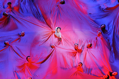 Music and dance epic 'Road to Revival' held in Beijing