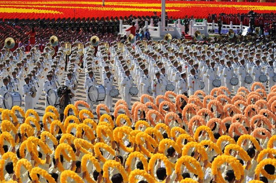 Spectacular parade sets records