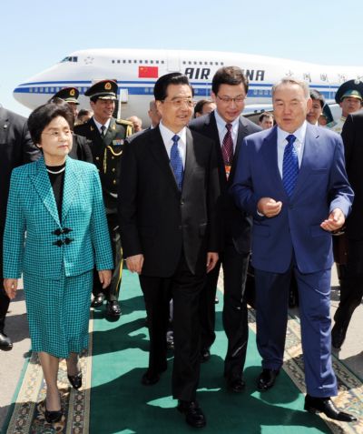 Chinese president arrives in Astana for visit, SCO summit