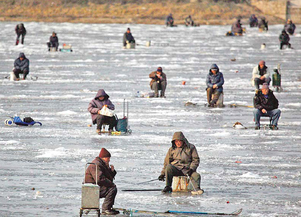 A day's fishing on the ice