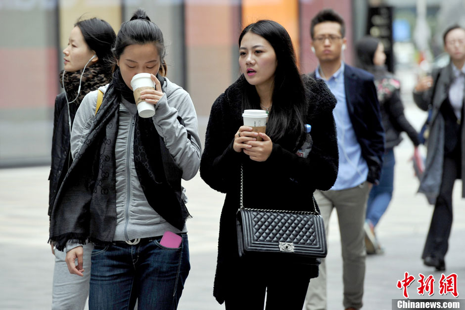 Cold air sweeps through N China