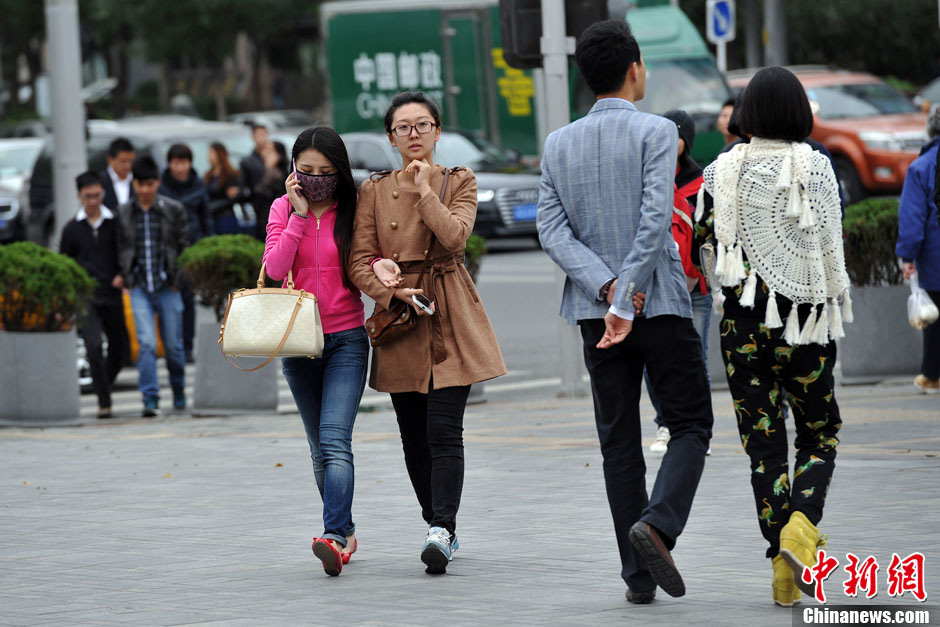 Cold air sweeps through N China